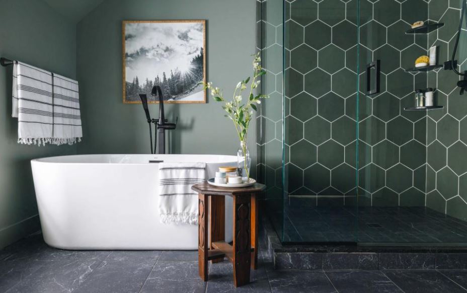 picture of a modern bathroom